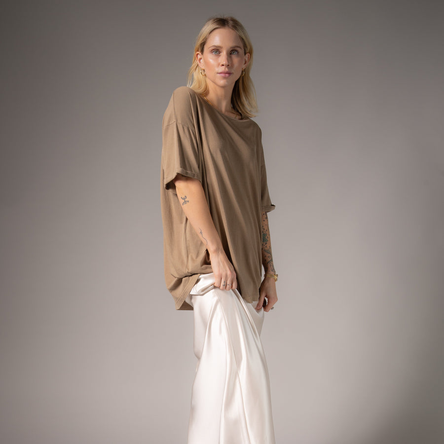 Essentials - Oversized Tee - Camel Gold - The Laundry Room
